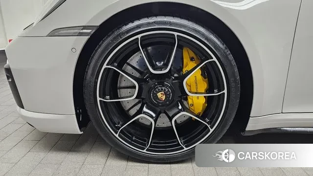 Porsche 911(992) id 3746565 из Кореи 15