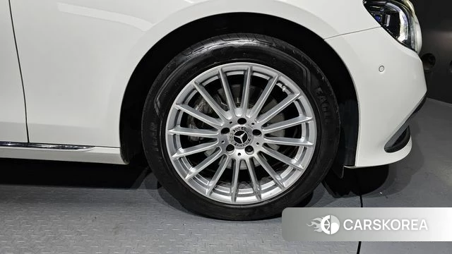 Mercedes-Benz E-Class W213 id 3818848 из Кореи 15