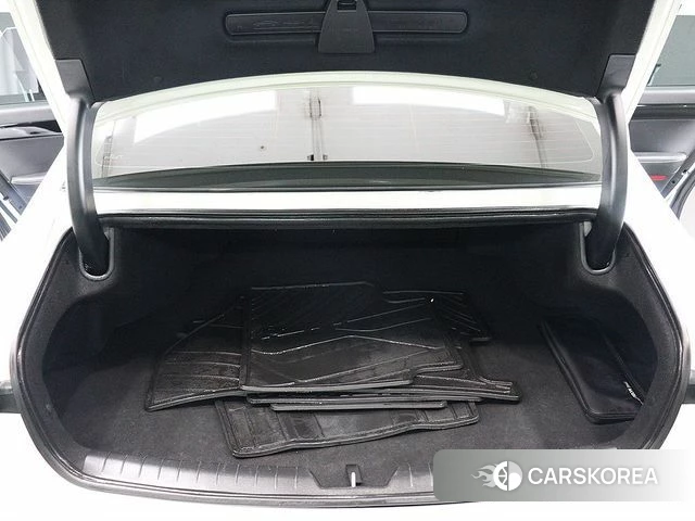 Hyundai Grandeur (GN7) id 4248696 из Кореи 15