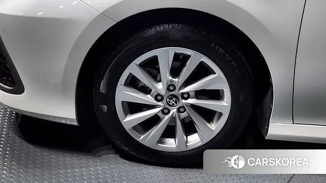 Toyota Camry (XV70) id 3690825 из Кореи 15