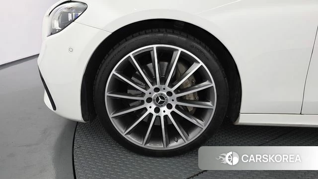Mercedes-Benz E-Class W213 id 4446161 из Кореи 28