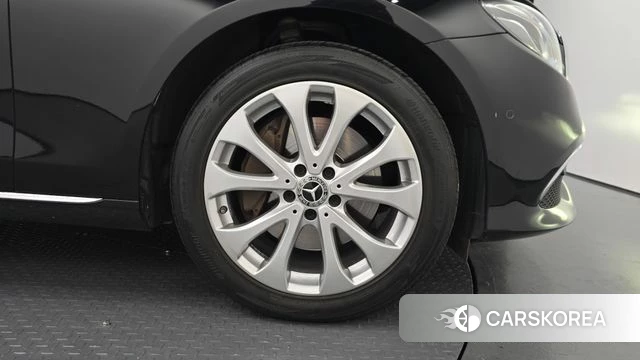 Mercedes-Benz E-Class W213 id 4785600 из Кореи 15