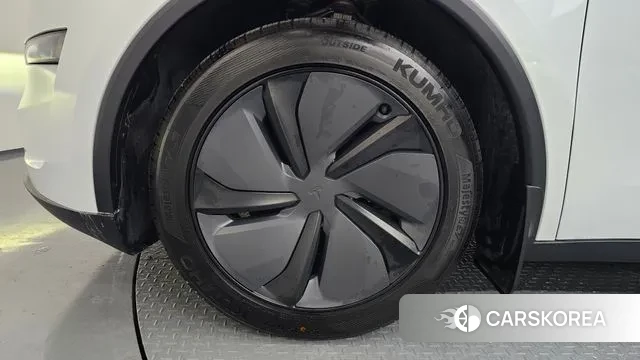 Tesla Model Y id 3595971 из Кореи 15