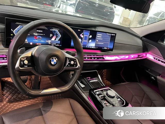 BMW 7 series 2024 Черный из Китая, фото 5