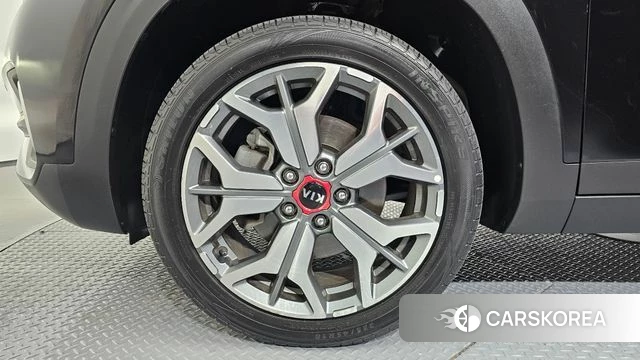 Kia Seltos id 4458754 из Кореи 15