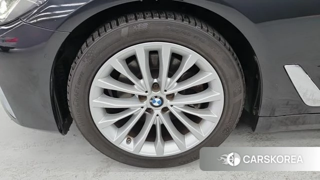 BMW 5 Series (G30) 2020 Черный из Кореи, фото 6