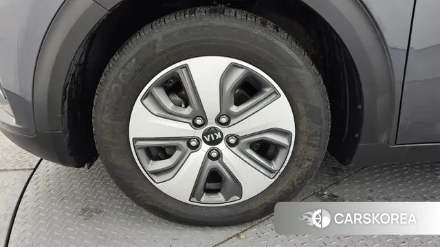 Kia The New Niro id 3646524 из Кореи 15