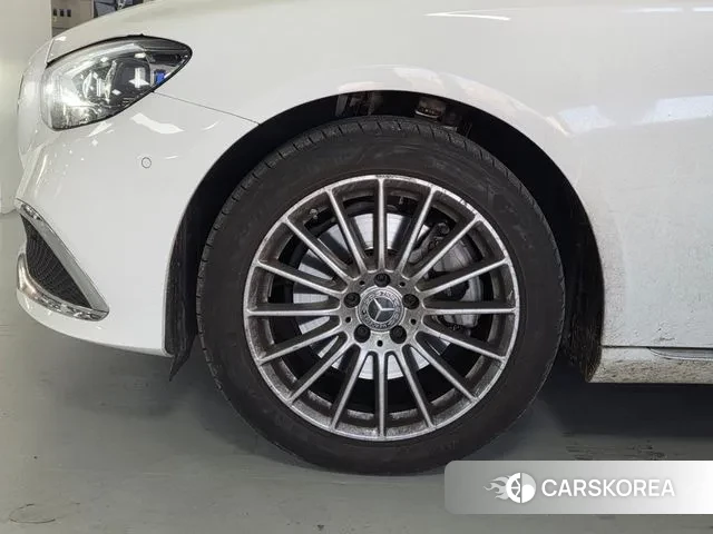 Mercedes-Benz E-Class W213 id 3482561 из Кореи 12