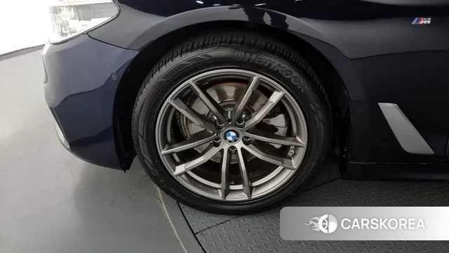 BMW 5 Series (G30) id 2977132 из Кореи 15