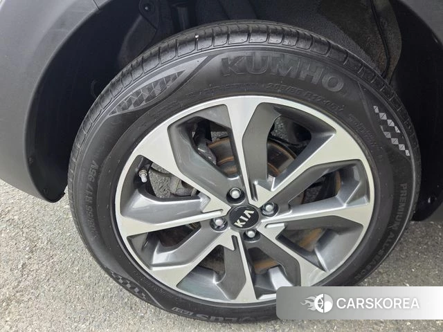 Kia Stonic id 4246302 из Кореи 15