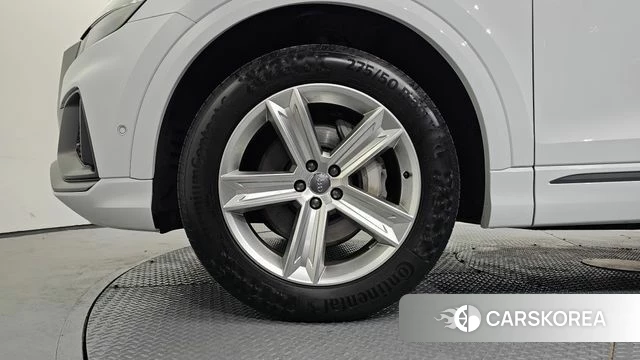 Audi Q8 (4M) id 4397036 из Кореи 15