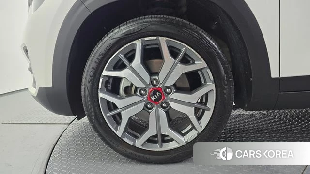 Kia Seltos id 4542647 из Кореи 15