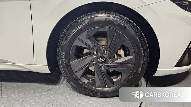 Hyundai Avante (CN7) id 3591892 из Кореи 15