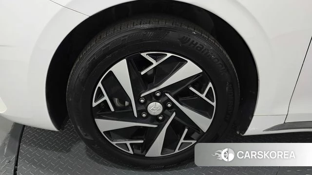 Hyundai The New Grandeur IG Hybrid id 4433699 из Кореи 29