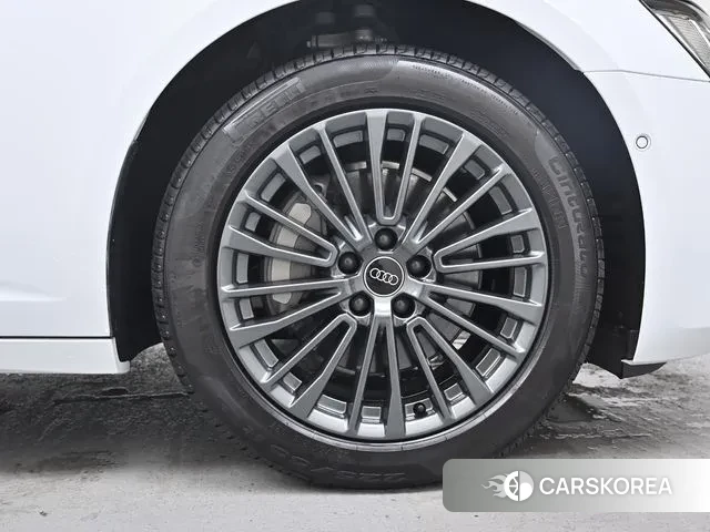 Audi A6 (C8) id 3316205 из Кореи 15