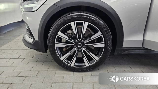 Volvo V60 Cross-Country 2nd Generation id 4540172 из Кореи 29