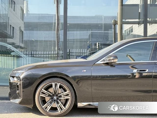 BMW 7 series id 4265243 из Китая 11