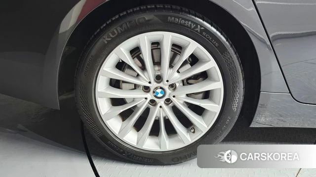 BMW 5 Series (G30) id 4344650 из Кореи 30