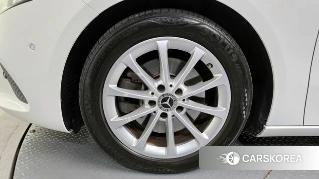Mercedes-Benz A-Class W177 id 4384206 из Кореи 15