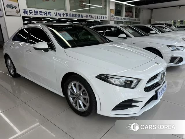 Mercedes-Benz Class A 2022 Белый из Китая, фото 5