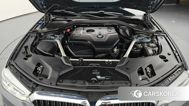 BMW 5 Series (G30) id 4882741 из Кореи 31