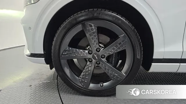 Genesis GV70 id 3503989 из Кореи 15