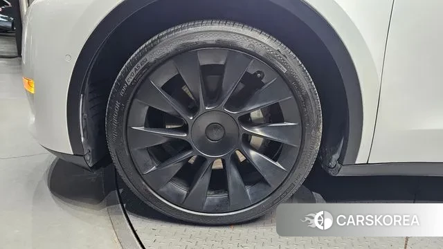 Tesla Model Y id 3295237 из Кореи 15