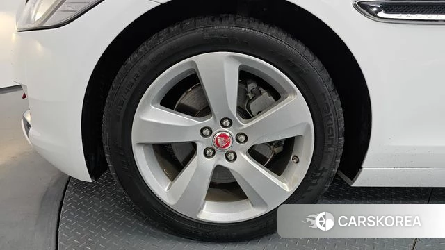 Jaguar XF (X260) id 3867623 из Кореи 15