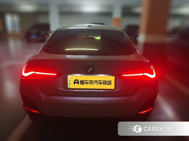 BMW i4 2023 Темно-серый из Китая, фото 5