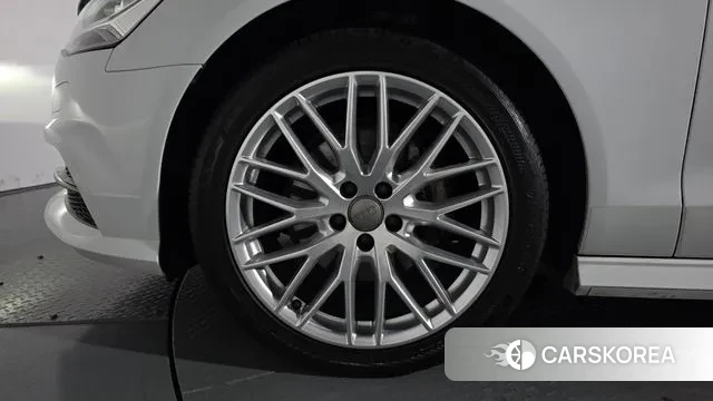 Audi New A6 id 3018892 из Кореи 15