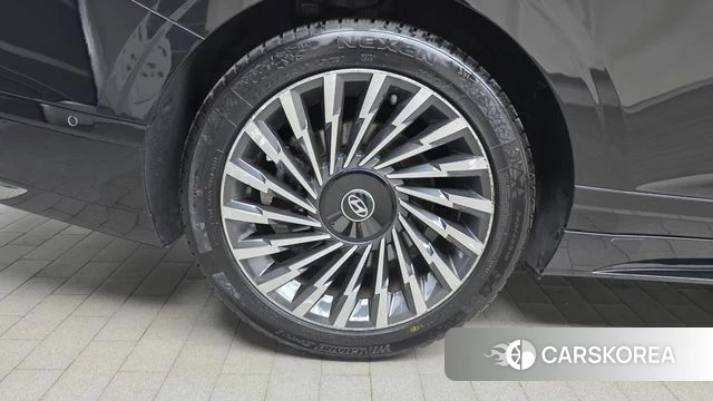 Hyundai Grandeur (GN7) id 3934588 из Кореи 15