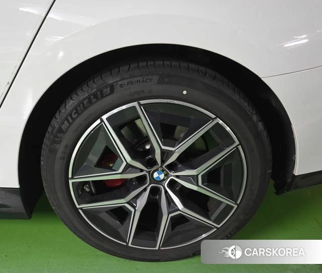 BMW 5 Series (G60) id 4243273 из Кореи 11