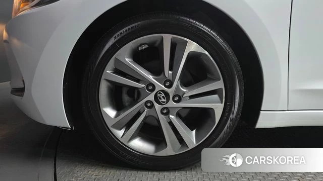 Hyundai Avante AD id 4582006 из Кореи 25