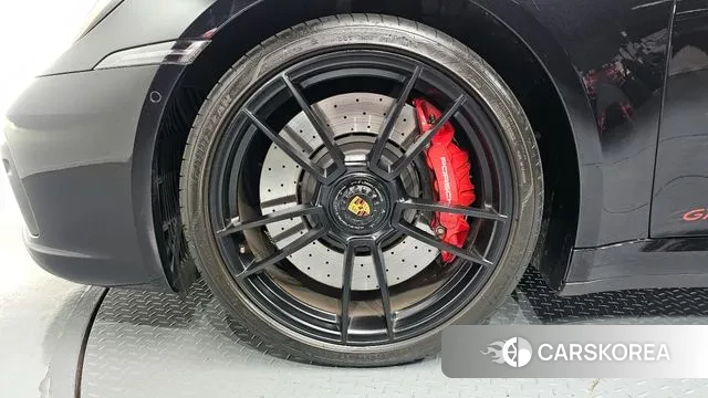 Porsche 911(992) id 3218305 из Кореи 15