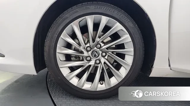 Lexus ES300h 7th generation id 3467627 из Кореи 15