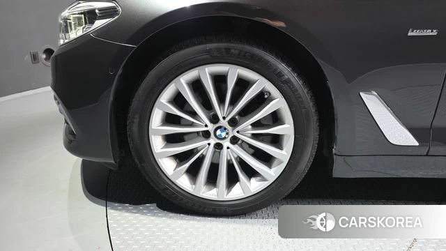 BMW 5 Series (G30) id 4662968 из Кореи 15