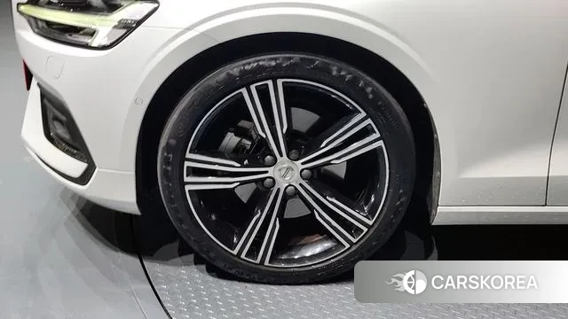 Volvo S60 3rd generation id 3318350 из Кореи 14