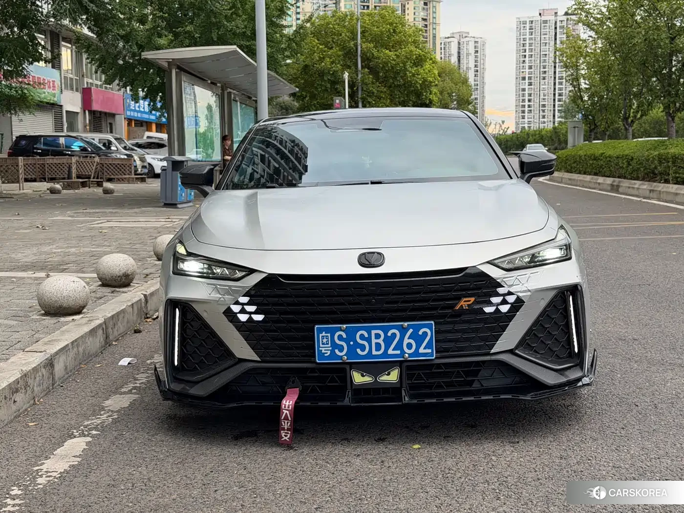 Chang'an UNI-V 2024 Silver/gray из Китая, фото 5