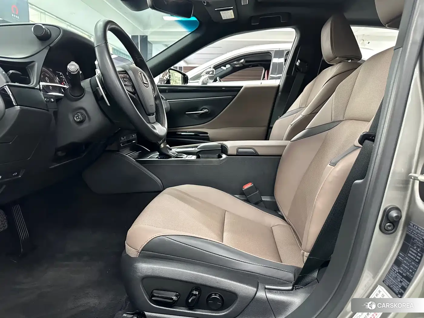 Lexus ES id 4553821 из Китая 11