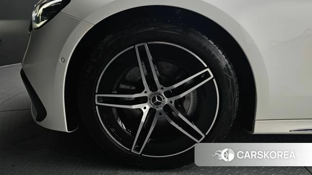 Mercedes-Benz E-Class W214 id 3952886 из Кореи 15