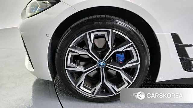 BMW i4 id 4223284 из Кореи 30