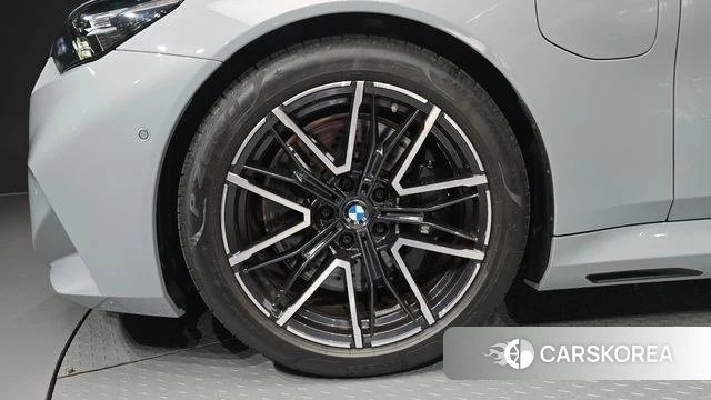 BMW M5 (G90) id 4639779 из Кореи 28