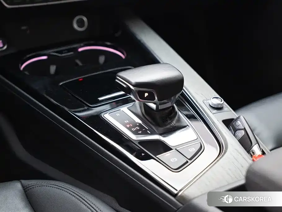 Audi A4L id 4644447 из Китая 20