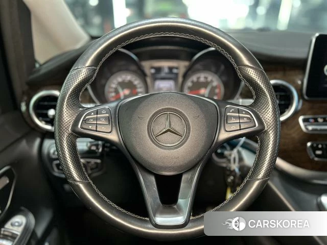 Mercedes-Benz V-class id 3890720 из Китая 28