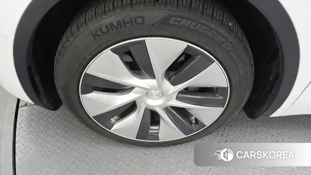 Tesla Model Y id 3263808 из Кореи 15