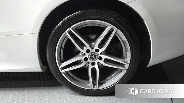 Mercedes-Benz E-Class W213 id 4596378 из Кореи 27