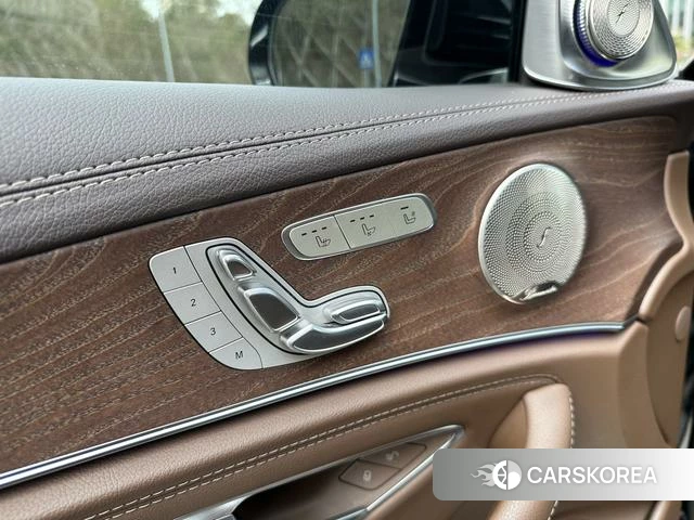 Mercedes-Benz E-class id 4265188 из Китая 7