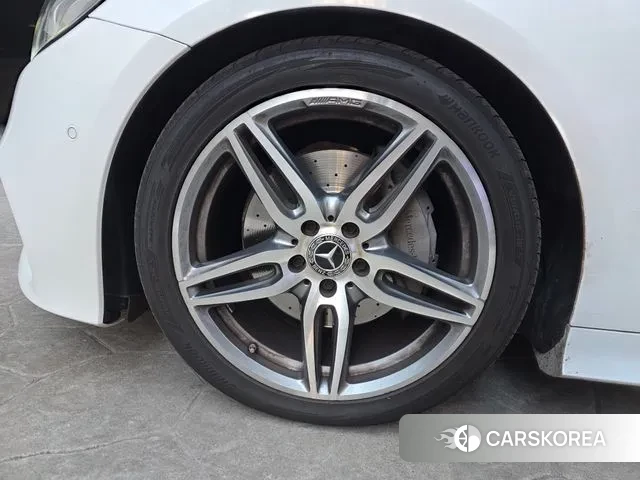 Mercedes-Benz E-Class W213 2018 Белый из Кореи, фото 5