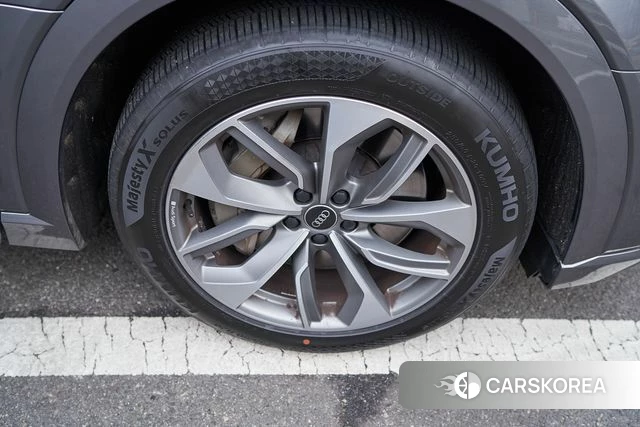 Audi e-Tron id 3812790 из Кореи 11