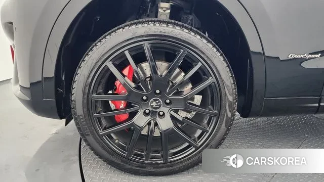 Maserati Levante id 3681525 из Кореи 15